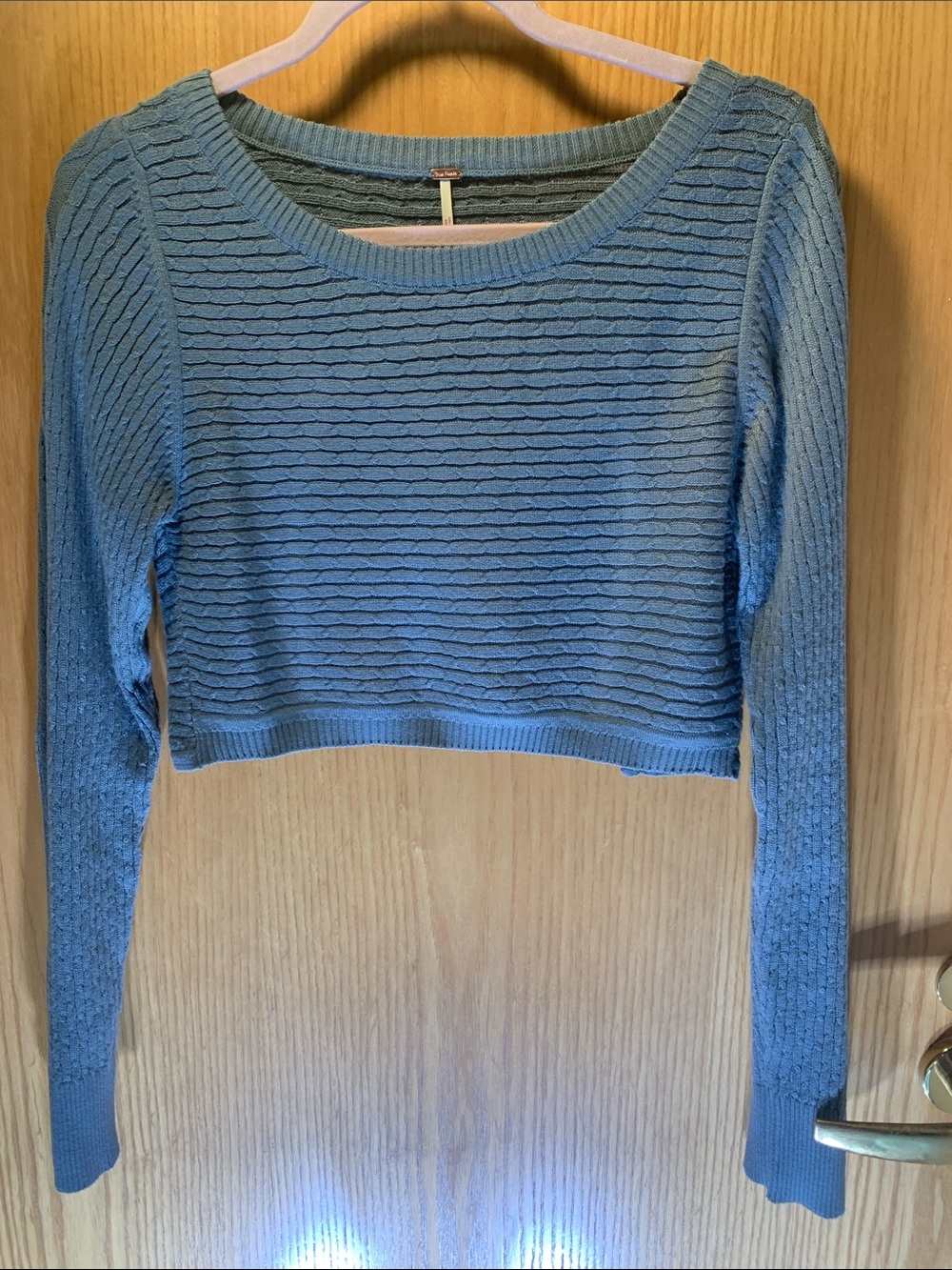 Free People Cropped Scoop-Neck Sweater in Forest Green - Size M